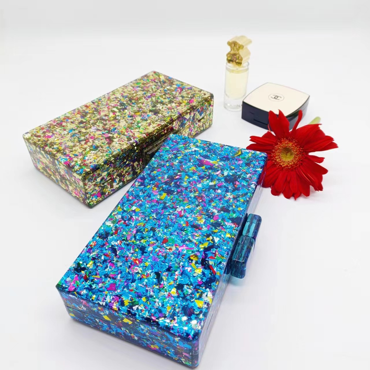 Luxury Acrylic Beaded Clutch B – Luxury Bags Green recenzja i cena
