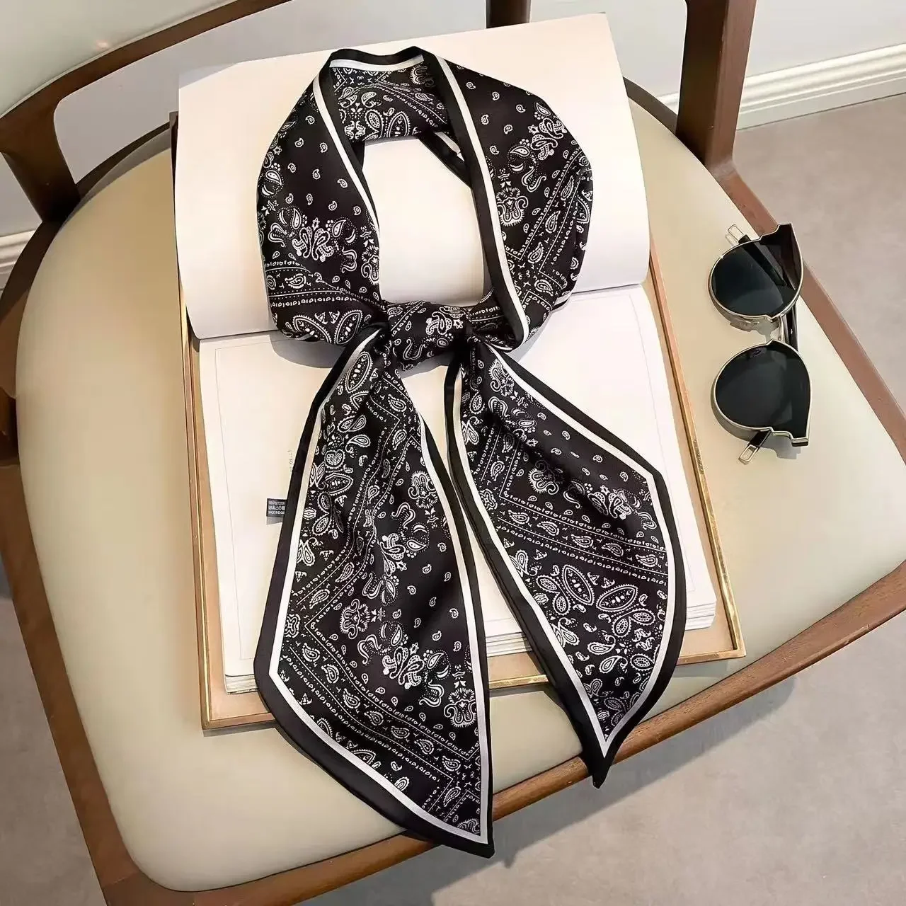 Design Print Skinny Scarf Plai – Luxury Bags Design recenzja i cena