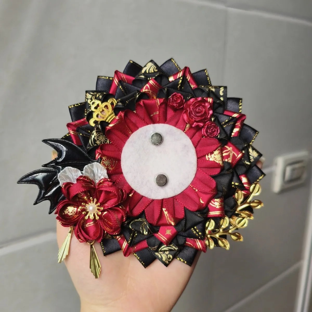 Hand Made Luxury Badge Holder  – Luxury Bags Made In China recenzja i cena