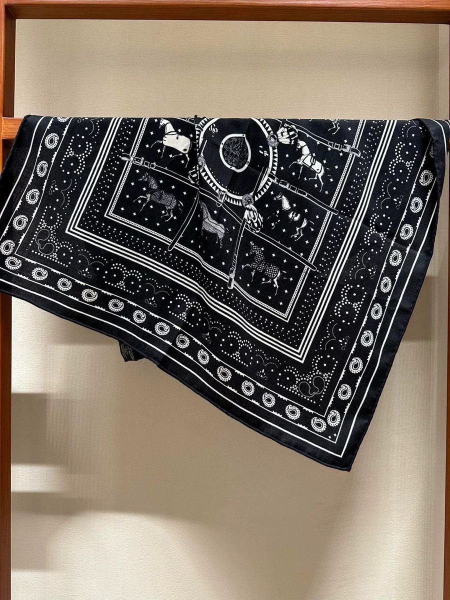 Black Soft Scarf Luxury Silk W – Luxury Bags Hong Kong recenzja i cena