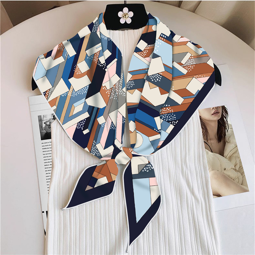 Large Triangle Shape Silk Scar – Luxury Bags Hong Kong recenzja i cena