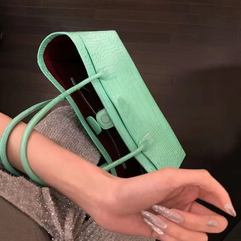 Crocodile-embossed Tote Bag La – Luxury Bags Green recenzja i cena