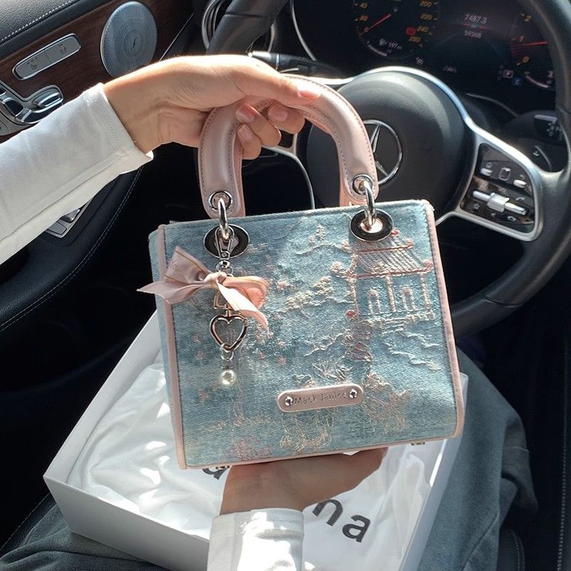 High Value Light Luxury Contra – Luxury Bags Levels recenzja i cena