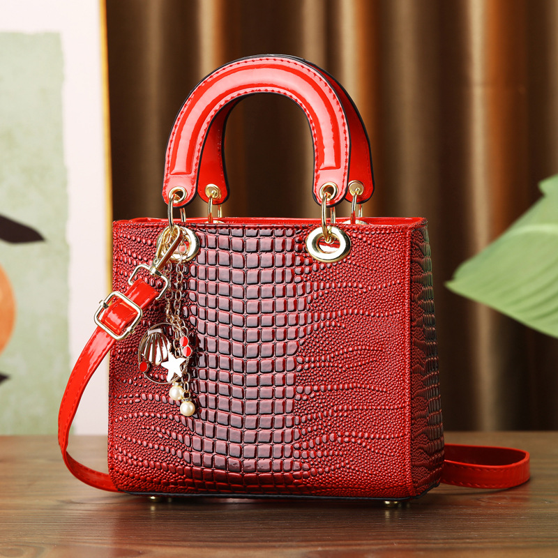 Crocodile Pattern Texture Smal – Luxury Bags Classy recenzja i cena