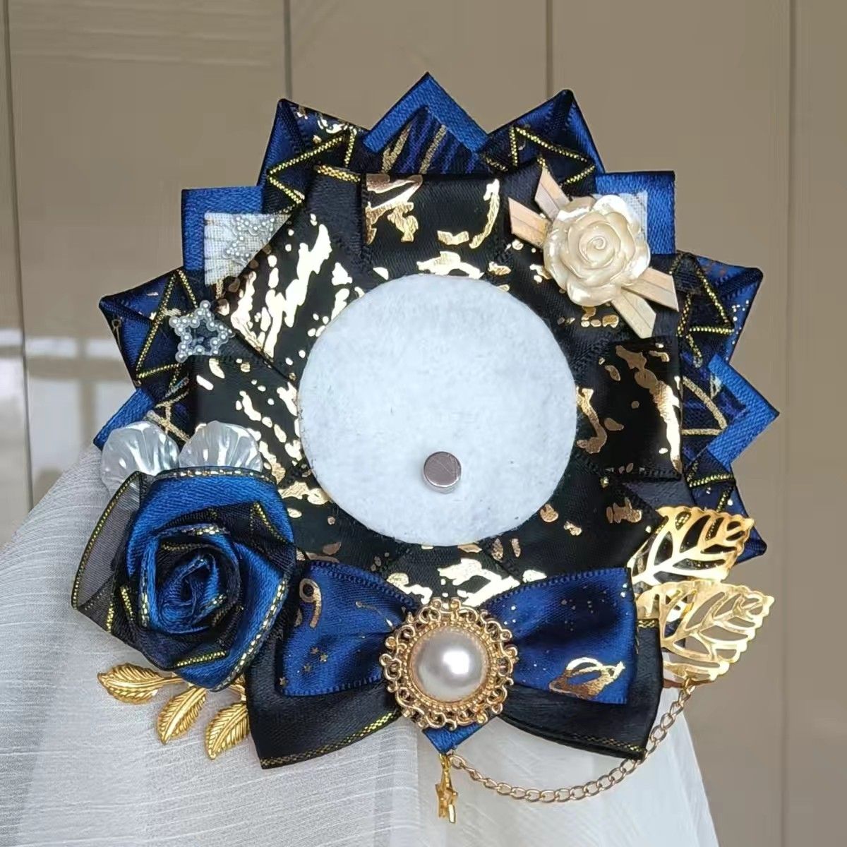 Green Ribbon Badge Rosette. Lu – Luxury Bags Green recenzja i cena