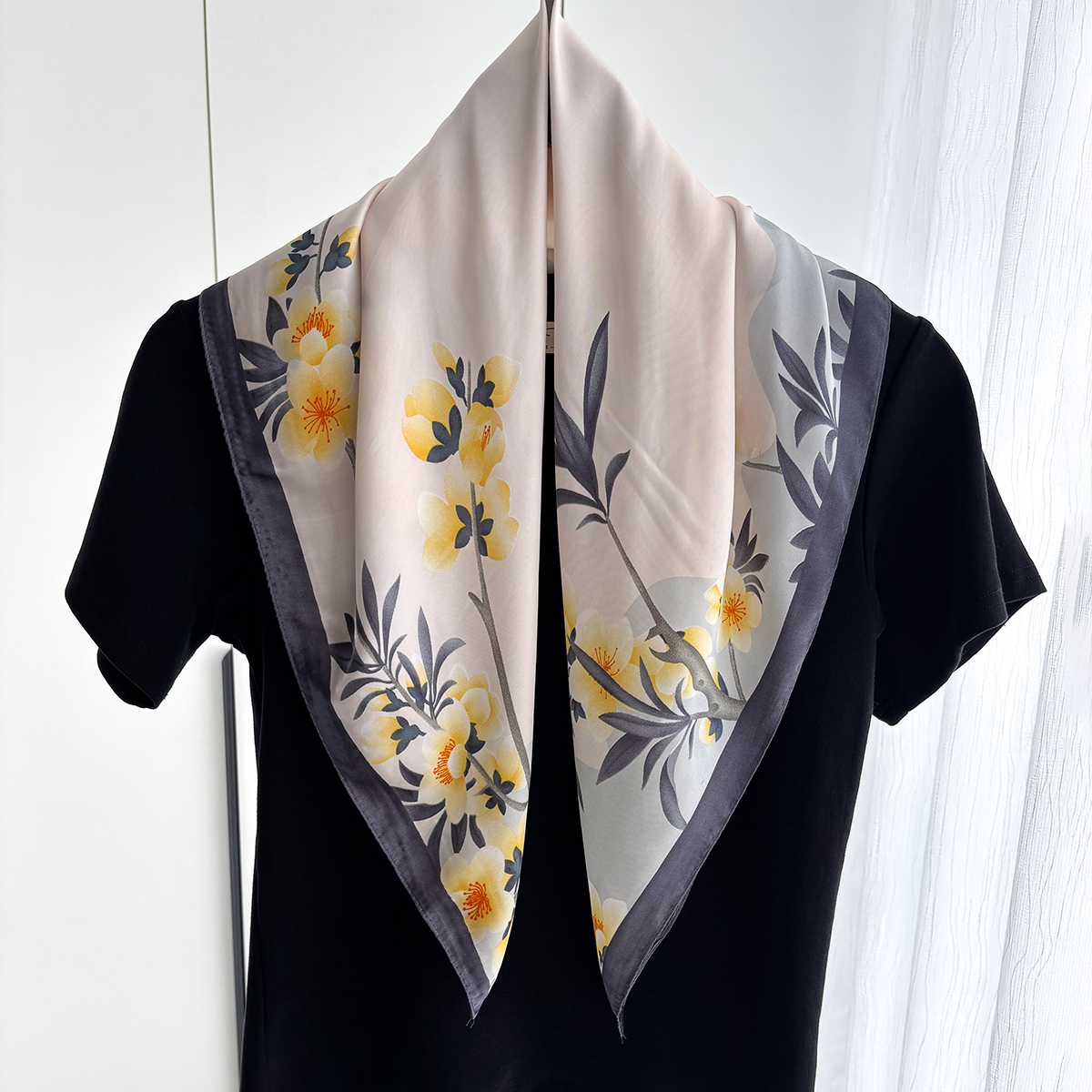 Luxury 70cm Square Scarf For W – Luxury Bags For Summer recenzja i cena