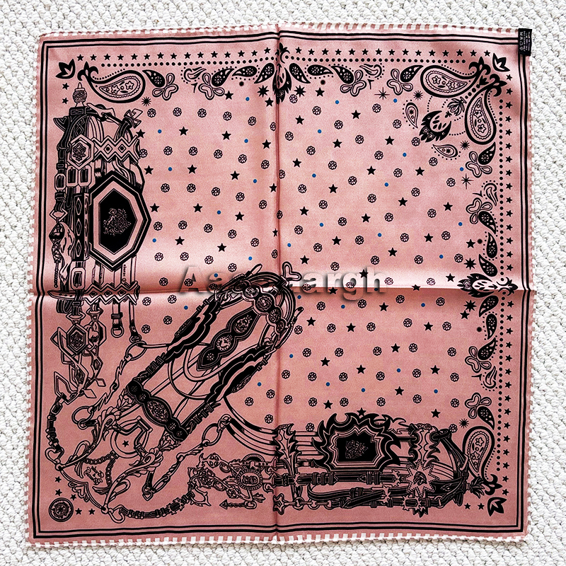 Double Faced Print Small Silk  – Luxury Bags Hong Kong recenzja i cena