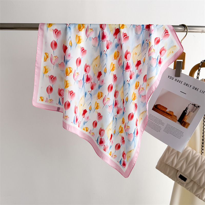 Luxury Printed Square Scarves  – Luxury Bags For Summer recenzja i cena