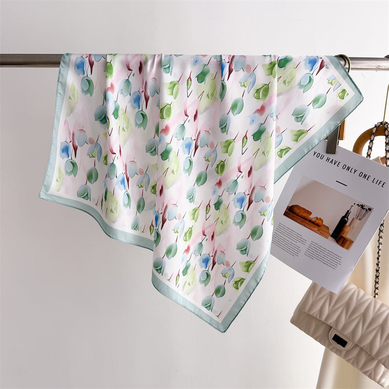 Luxury Printed Square Scarves  – Luxury Bags For Summer recenzja i cena